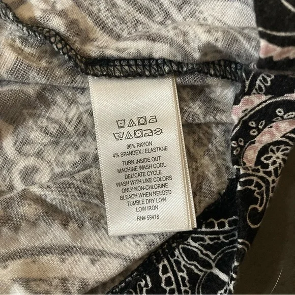 Jones New York Women’s Black and White,Pink Paisley Floral Blouse Size X1 boho - Picture 8 of 13